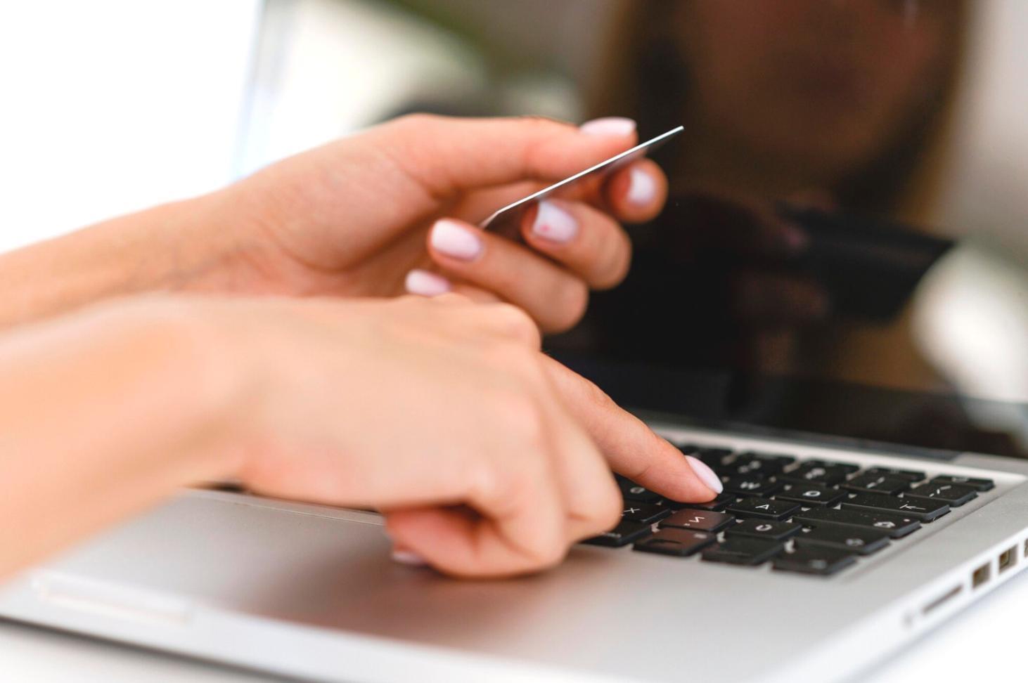 Branchenspezifische Traffic-Strategien für E-Commerce und B2B